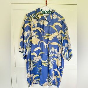 Tommy Bahama Blue Floral Button-Up XXL